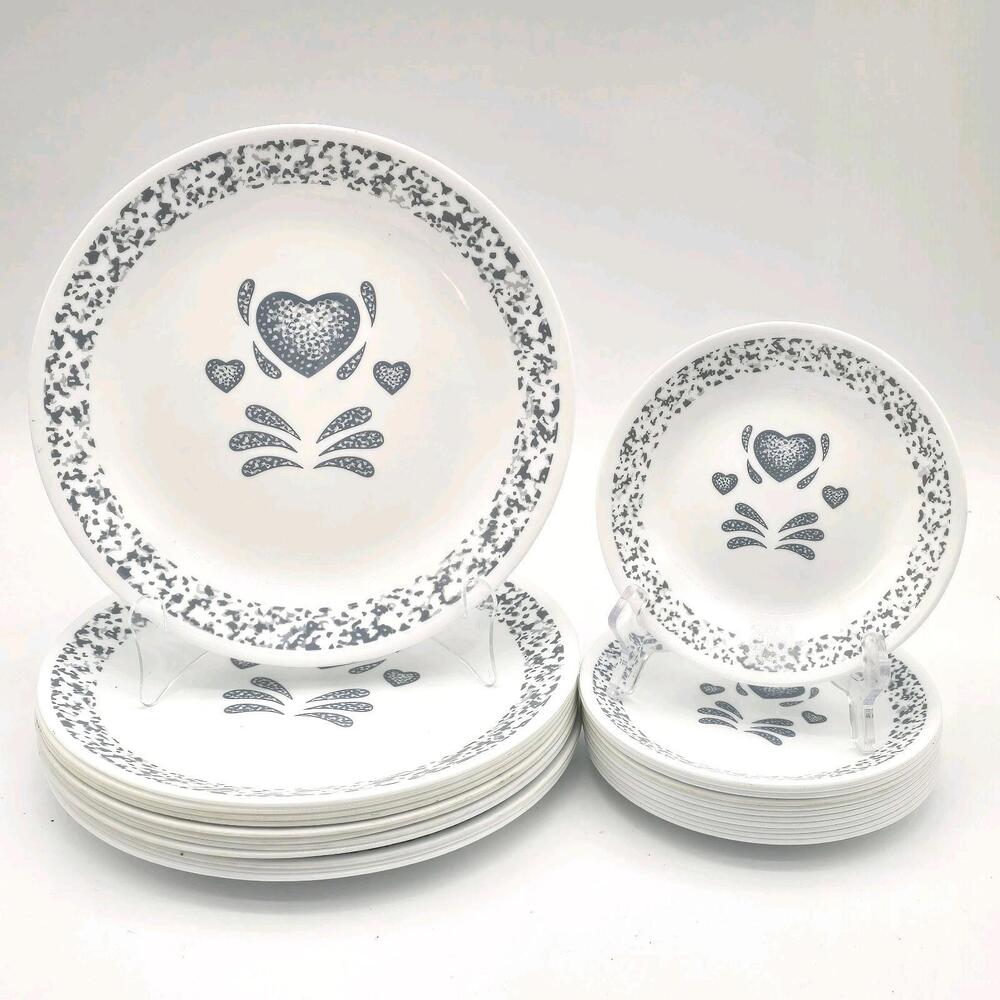 Corelle Blue Hearts 24-Pc Plates  Set Made In USA 2011's